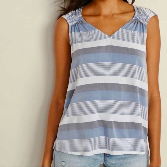 Old Navy blue gray and white stripe ruched sleeve top size small - Picture 1 of 7